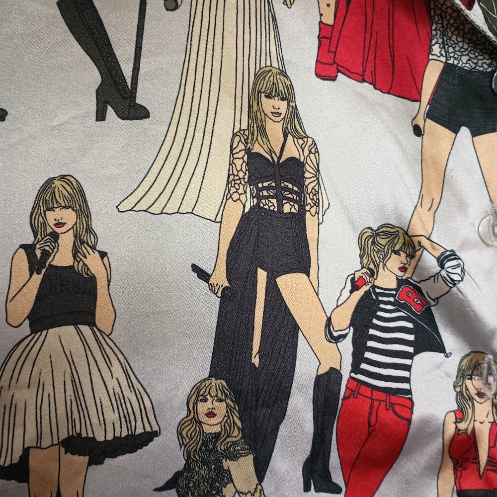 Taylor Swift Red Eras Button Up Satin Top Medium Taylors Version Graphic Swiftie - Picture 5 of 10
